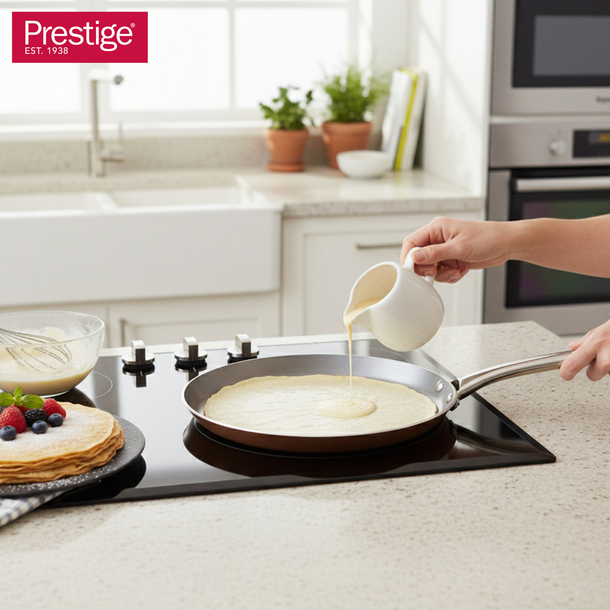 Prestige Ultra Non Stick Flat Tawa 29cm with Complimentary Pan Holder | Induction-Based Tawa for Roti and Dosa | Triple Layered Non-Stick Coated Tawa | PR22610